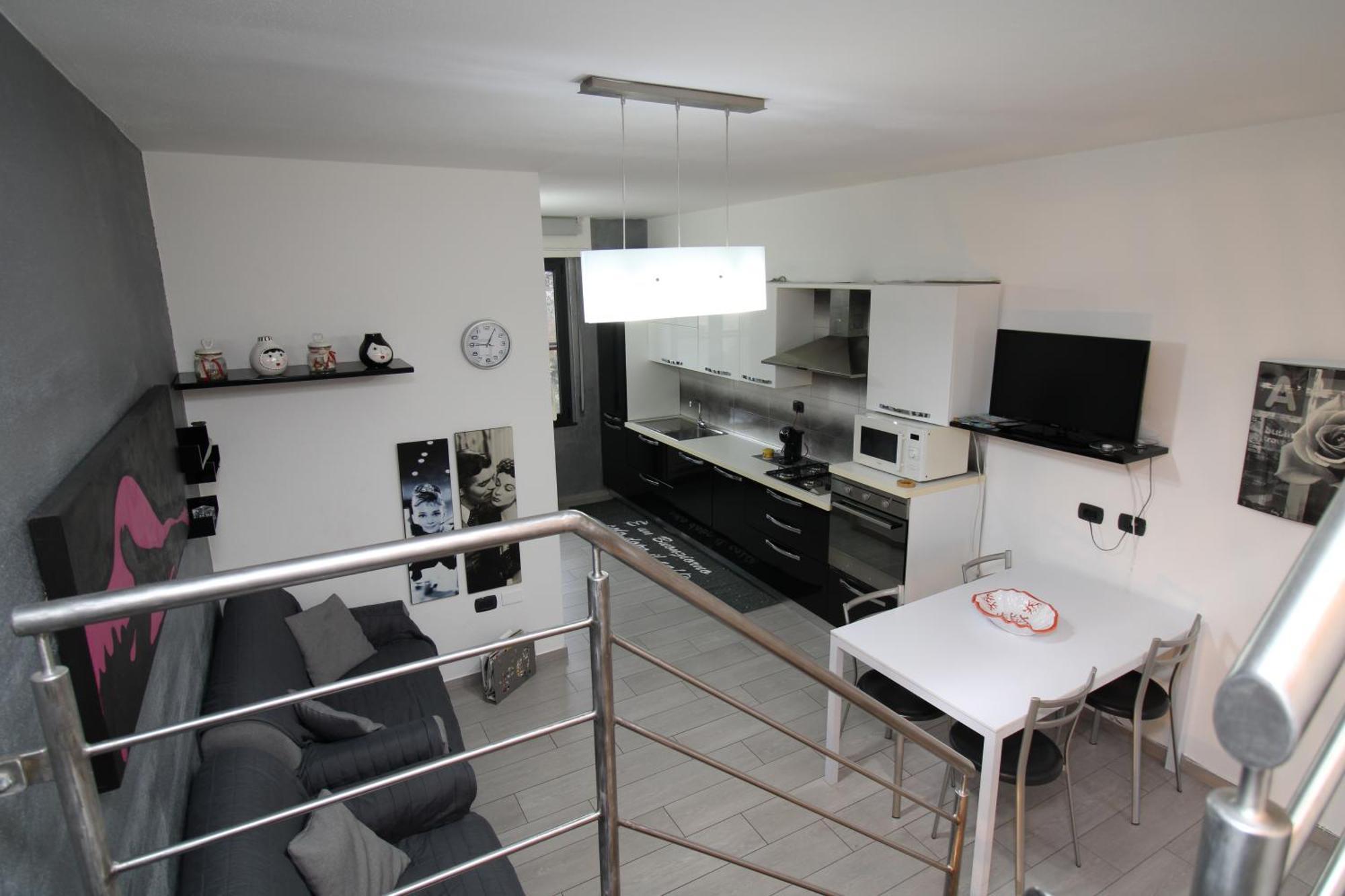 Corona'S Apartment- Fronte Spiaggia Ла Калета Екстериор снимка